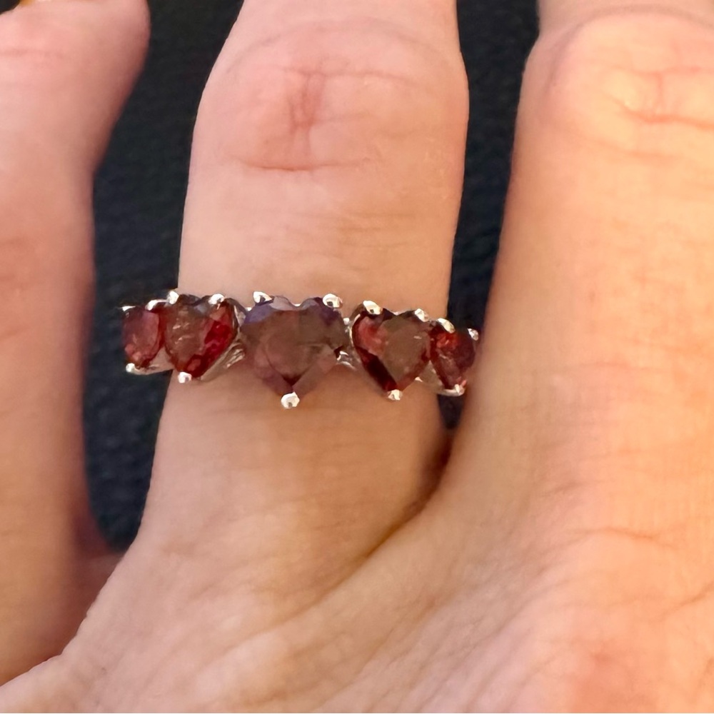 Red Garnet Rhodium over Sterling Silver Heart Ring. Sz 7. - Picture 4 of 4